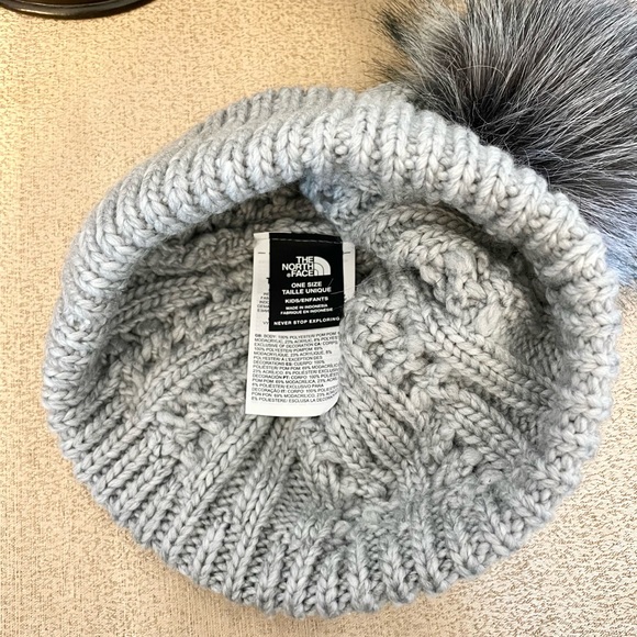 NWT The North Face Kids Youth/Junior Fur Pom Beanie Hat - Picture 6 of 8